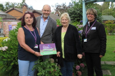Mary Griffiths Best Garden Winner Group Picture